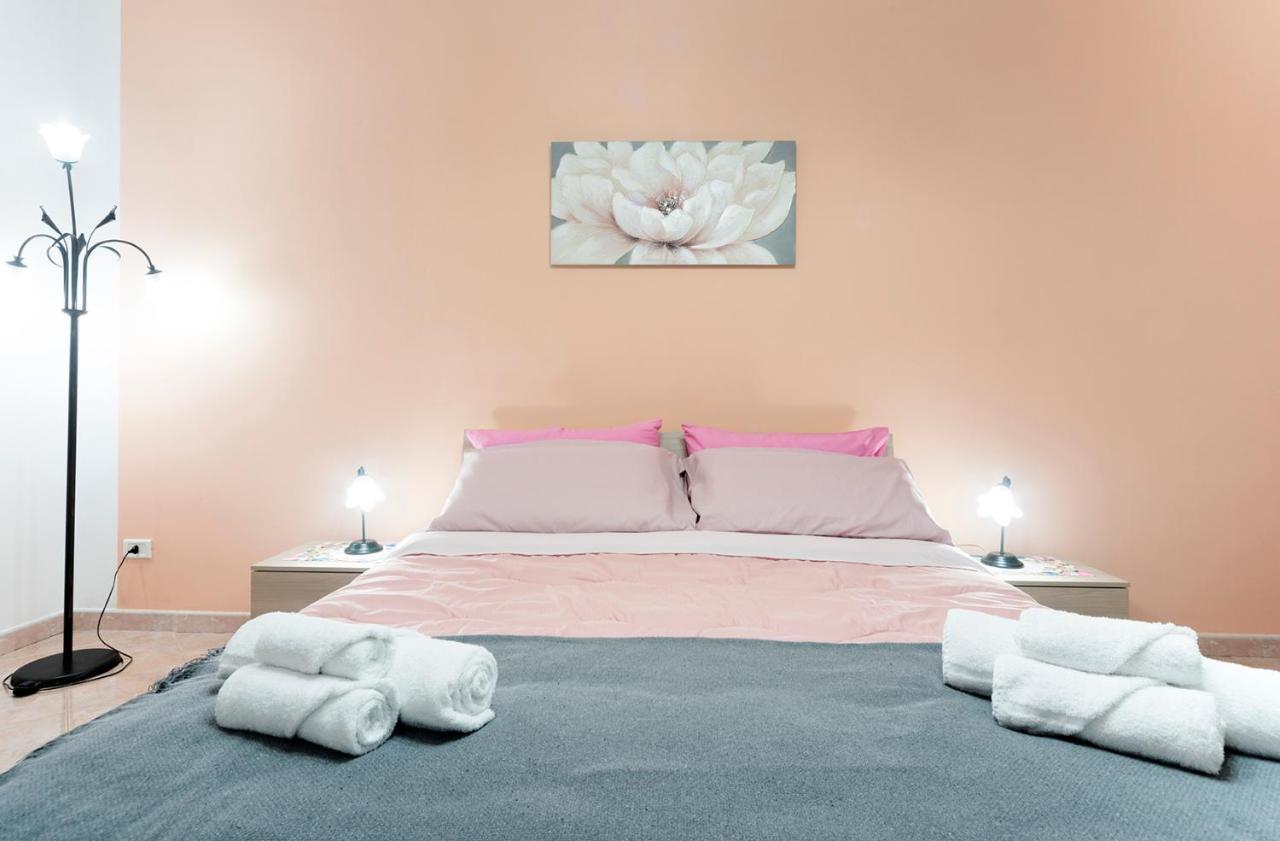 Nina Home - Selfcheck-In Canicattini Bagni Εξωτερικό φωτογραφία